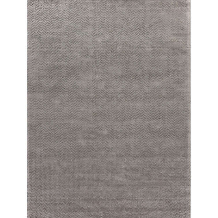 Pavo Tencel Chevron Area Rug in Silver
