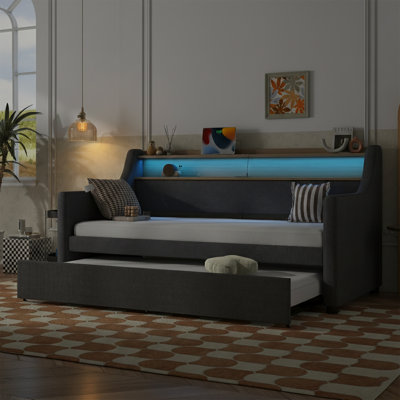 Lit de jour simple 79,5 "avec couchette et station de charge - Lit rembourré en cuir de polyuréthane avec garniture cloutée bronze
