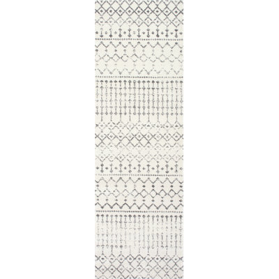 Giannini Geometric Moroccan Area Rug in Gray/ Off White