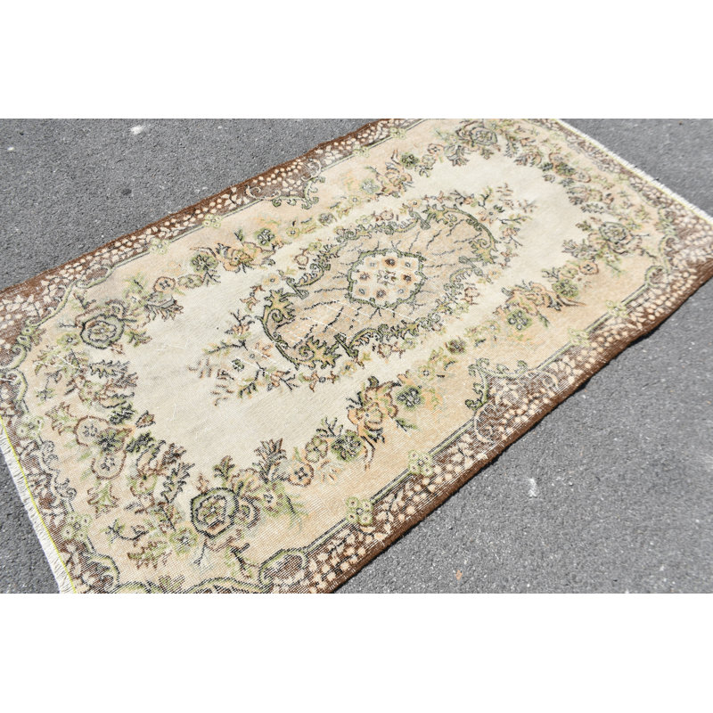Tapis turc beige avec tapis tribal idéal pour la chambre à coucher et la décoration intérieure