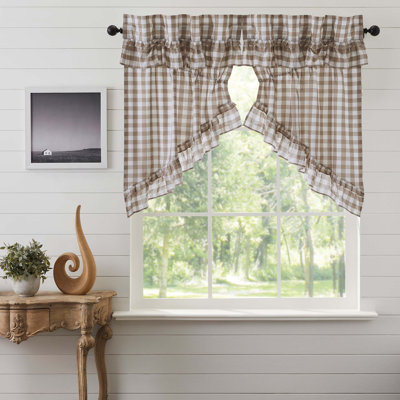 Annie Buffalo Check Ruffled Prairie Swag Set