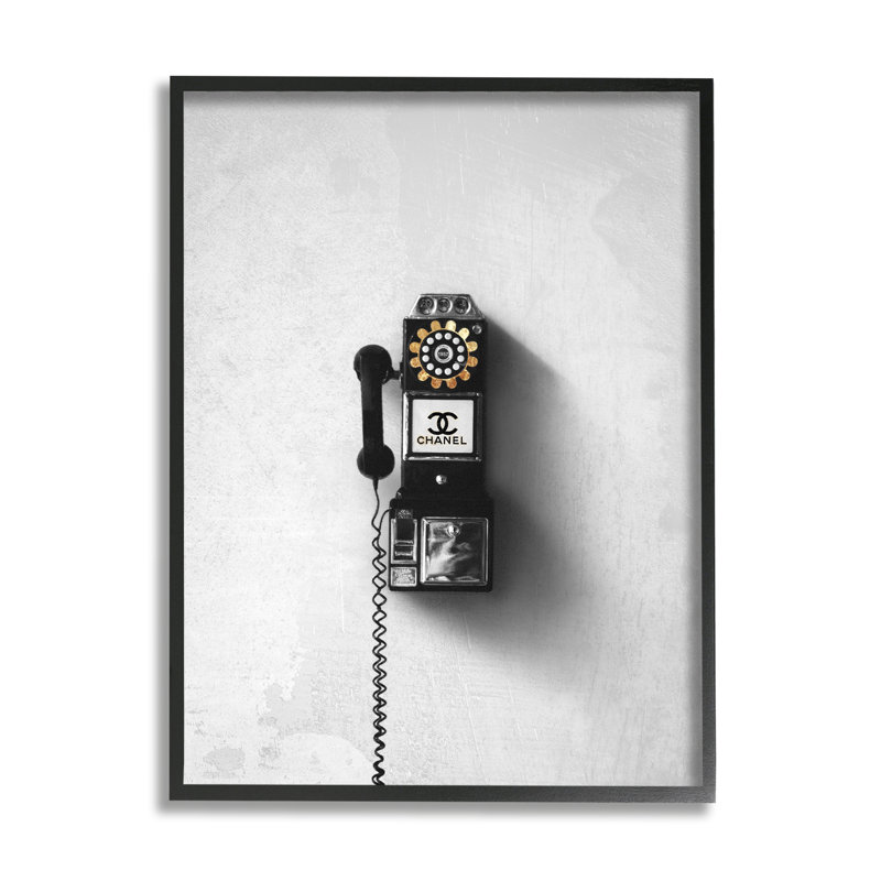 Art rétro texturé à la giclée sur fond noir, noir et blanc, giclée par Ziwei Li
