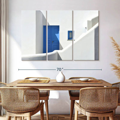 Lilie Folegandros porte bleue