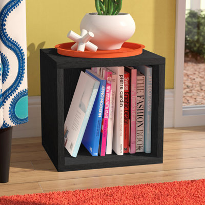 Jacquan Bookcase