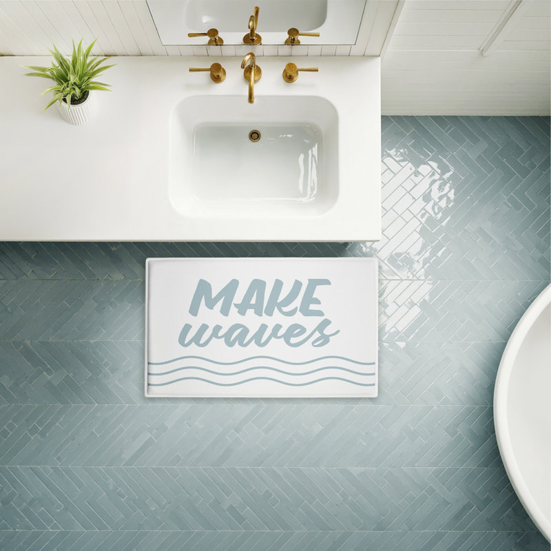 Tapis de bain et tapis de bain Surf's Up over Blue, Surfer sur bleu