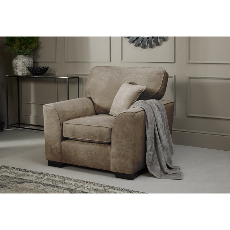 Mangu 2 - Piece Living Room Set, Nutmeg