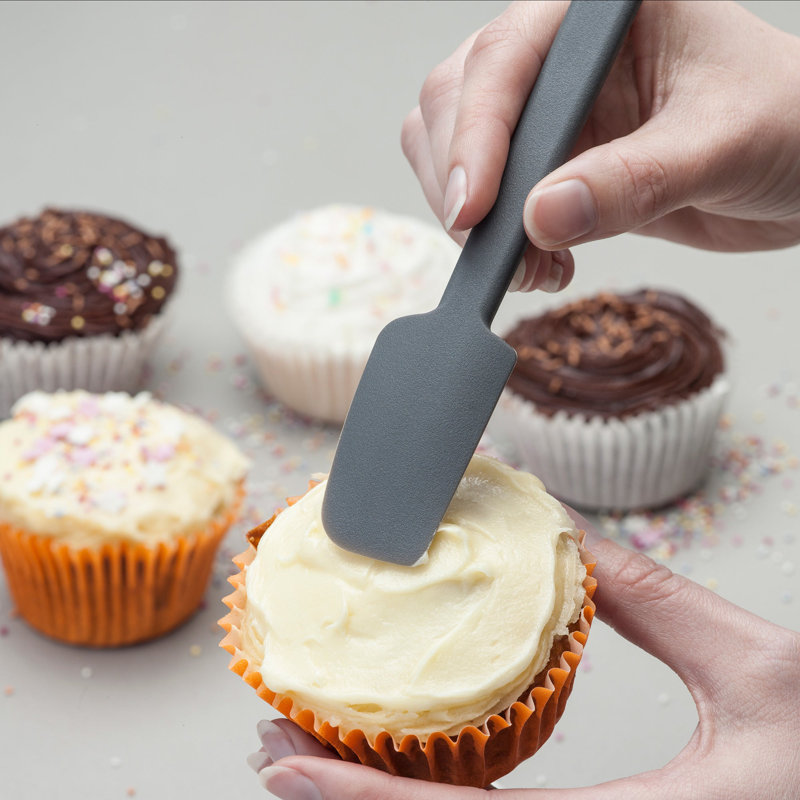 Zeal Icing Spatula, Dark Grey