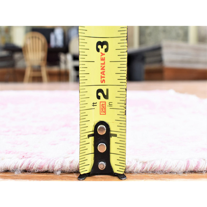Tapis de couloir rose en laine / soie noué à la main 2 pi 6 po x 7 pi 9 po F78F4AD49B78495F8863CE08B3A3A574