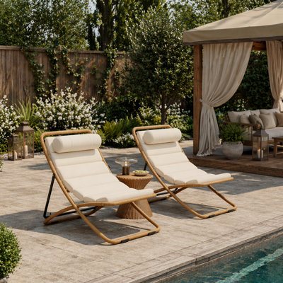 Ensemble de 2 chaises longues pliantes pour l'extérieur, fauteuil inclinable en rotin de métal avec dossier réglable, coussin imperméable épais et appui-tête amovible, chaise longue pliable de plage pour la terrasse de camping