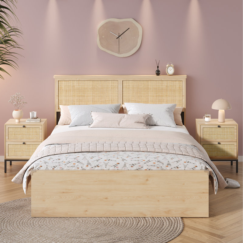 Boho Natural Rattan Bedroom Set, Grand lit, Trois pièces : lit, 2 tables de chevet