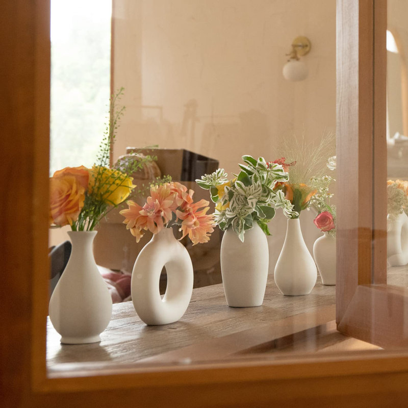 Ensemble de 8 vases à fleurs en céramique