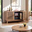 Armoire à café 60 po Mid-Century avec réfrigérateur à boissons intégré, rangement réglable, portes à lattes et utilisation polyvalente-430491664