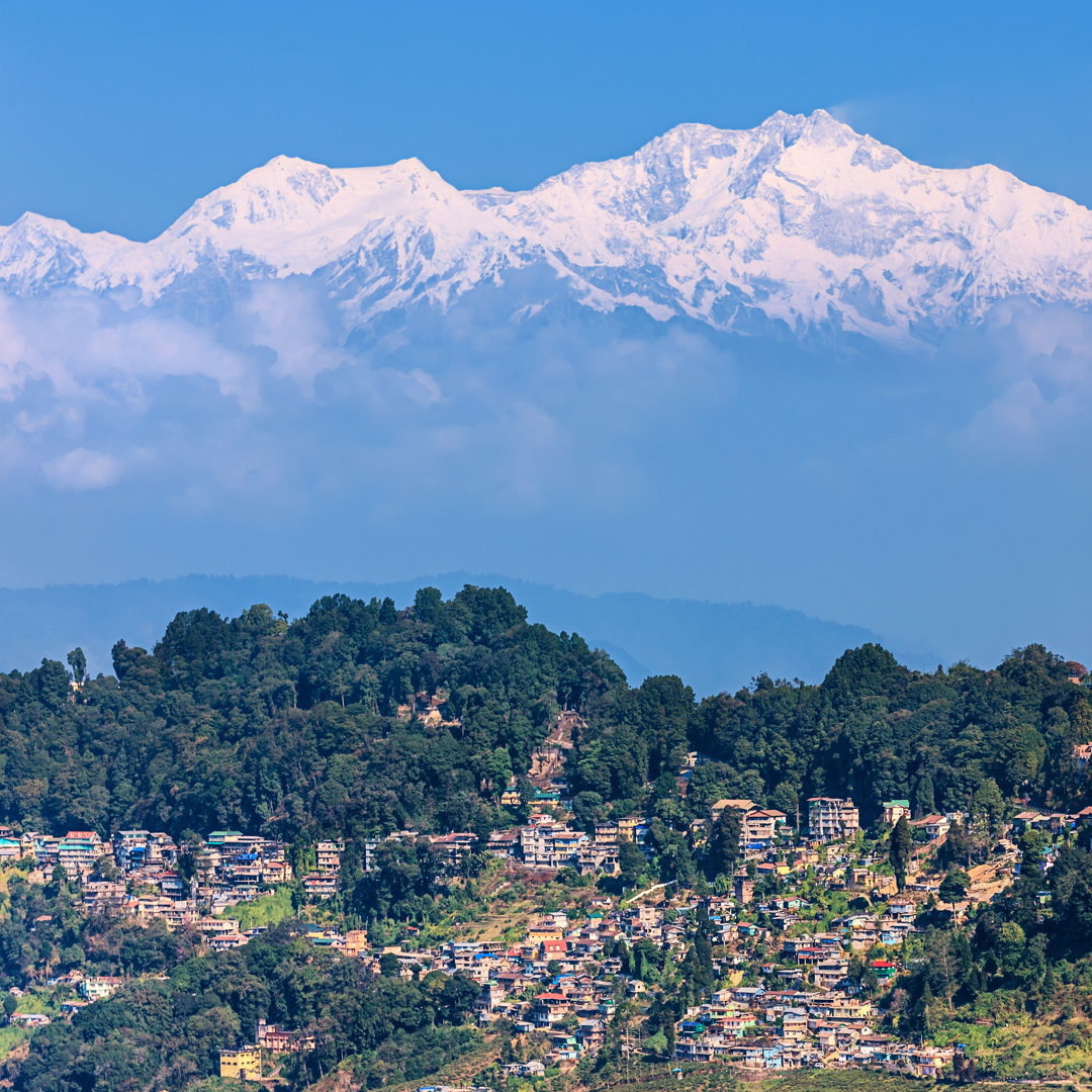 Panoramablick auf Darjeeling von Hadynyah - Leinwandbild