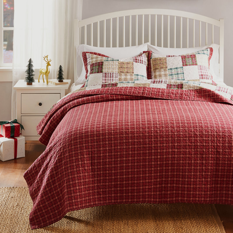 Oxford King Red Cotton Reversible Quilt Set