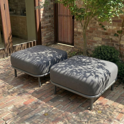 Ensemble de repose-pieds d'extérieur moderne en aluminium avec coussins confortables (ensemble de 2)