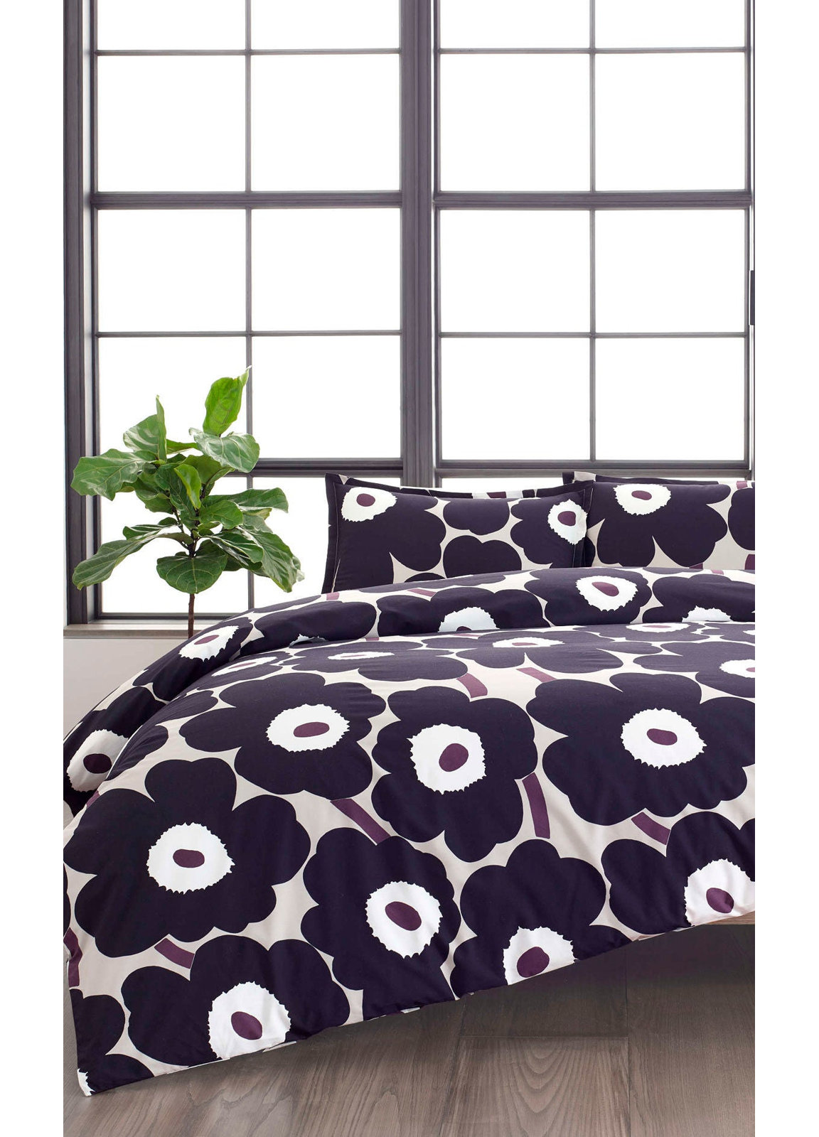 Marimekko Cotton Duvet Cover Set, Queen Duvet Cover + 2 Shams, Red/Pink