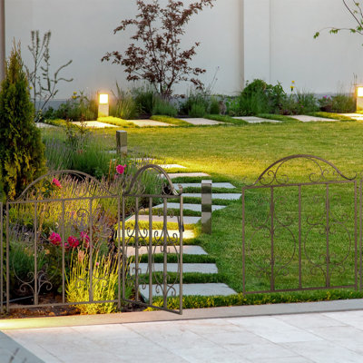 Axella 98cm H x 63.5cm W Metal Fence Panels