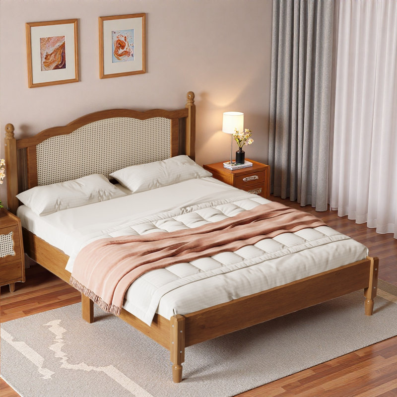 Lit plateforme en bois de style bohémien avec tête de lit en rotin naturel et conception en arc, Noyer