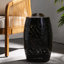 Table d'appoint H 18,51 po, structure en métal noir avec motif en dentelle, 12,03 po x 12,03 12,03 po x 12,03 po x 18,51 po noir, décoration