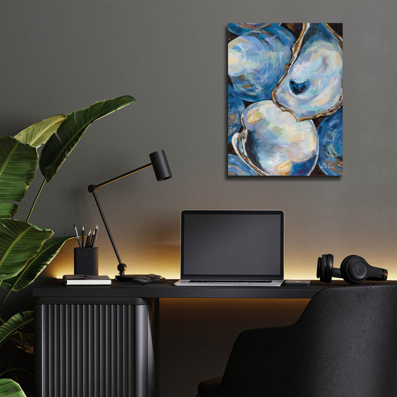  «Matununk Shells Light» par Jeanette Vertentes, art mural en verre acrylique, H 16 po x l 12 po x P 0,13 po