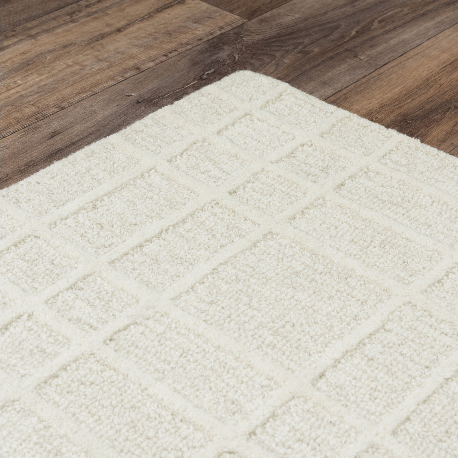 Alec White Hand-Tufted Plaid Wool Rug, Rectangle 3' x 5'