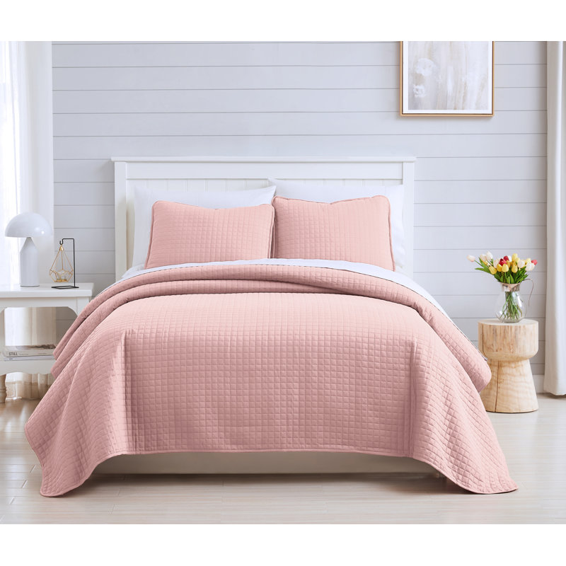 Southshore Fine Linens Vilano Oversized Quilt Set, Double-Brushed Microfiber Lightweight Quilted Bedding and 2 Pillow Shams, Full/Queen, Pastel Pink