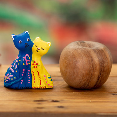 Naibe Figurines & Sculptures