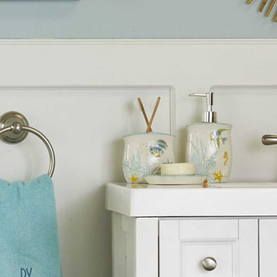 Hanner Toothbrush Holder