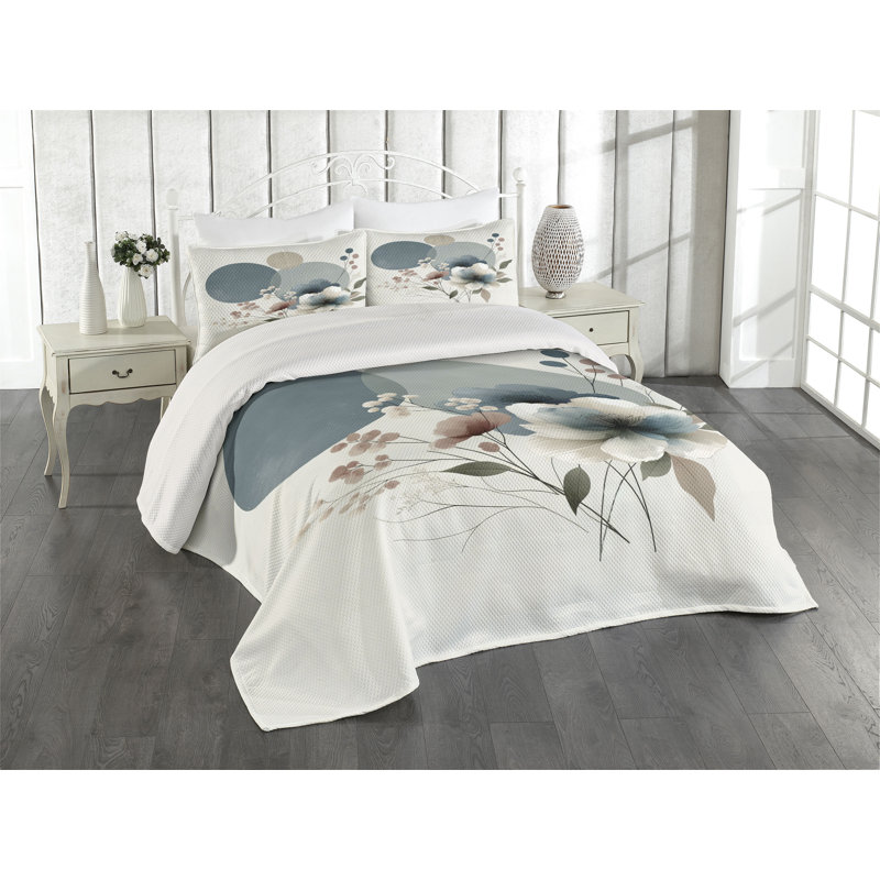Polyester Floral Coverlet, King Coverlet + 2 Standard Shams