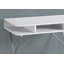 Bureau d'ordinateur moderne avec tablettes de rangement pour les espaces de travail compacts et un ordinateur portable efficace.