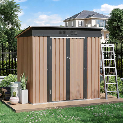 Abri de jardin en métal 6 x 4 pi avec porte à charnière et toit en terrasse pour patio - Brun