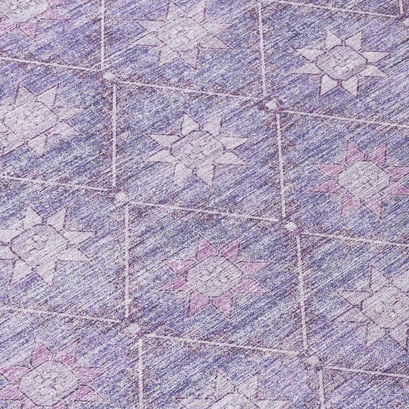 Tapis mauve lavable à la machine intérieur / extérieur Xhevrie, Rectangle 1 pi 8 po x 2 pi 6 po