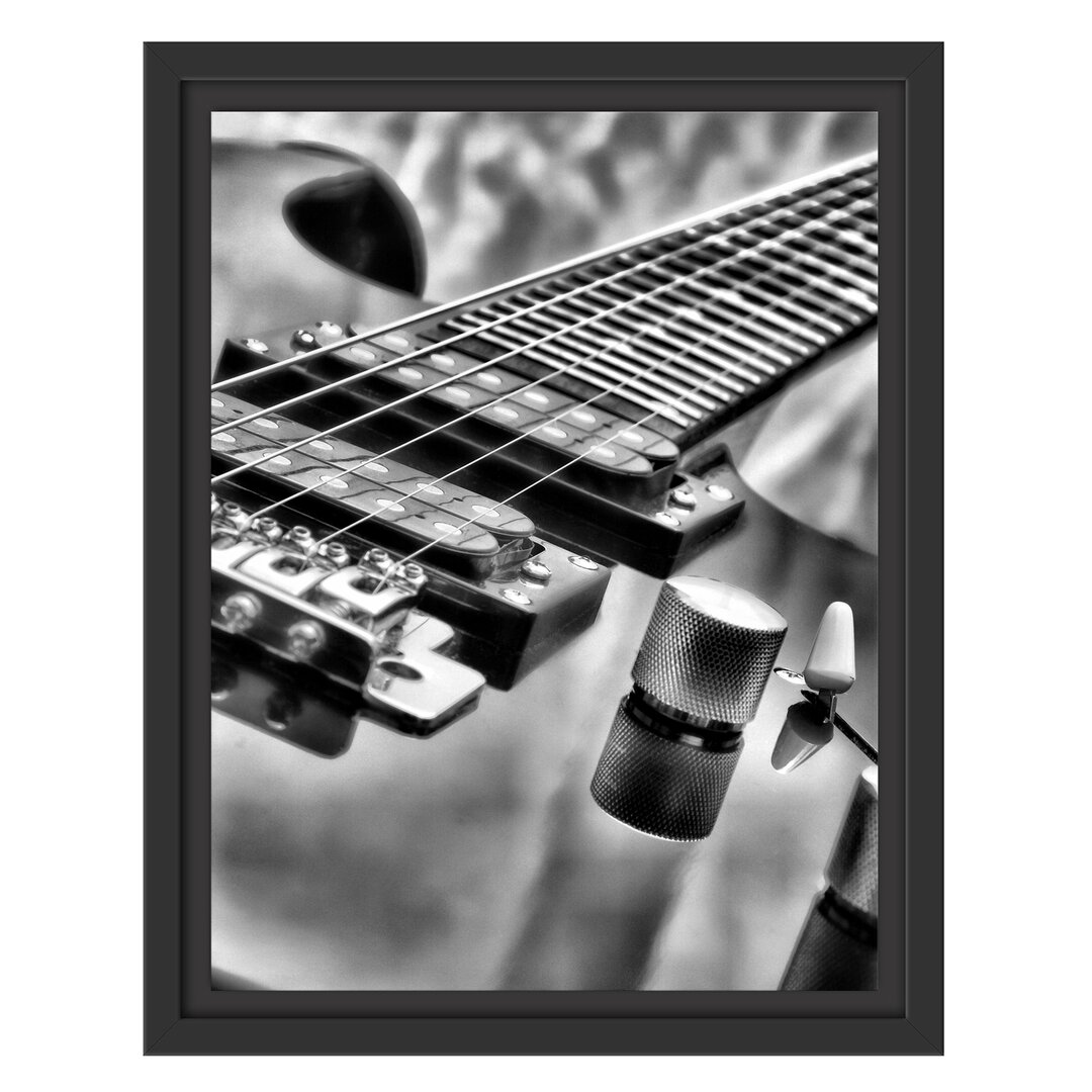 Gerahmtes Wandbild Black Guitar, Nahaufnahme Gitarre,