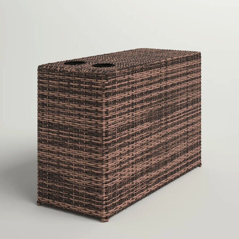 Fonctionnel pour l'extérieur - rouille, résine teinte, 2 trous de boissons, structure de table d'appoint moderne de 13 x 33 x 22 po, espaces, 13 po x 33 po 22