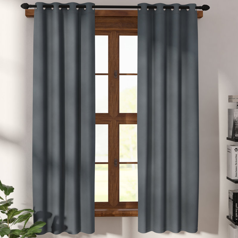 Paire de rideaux obscurcissant avec œillets Millendon, Bleu pâle, L 52 po x L 120 po