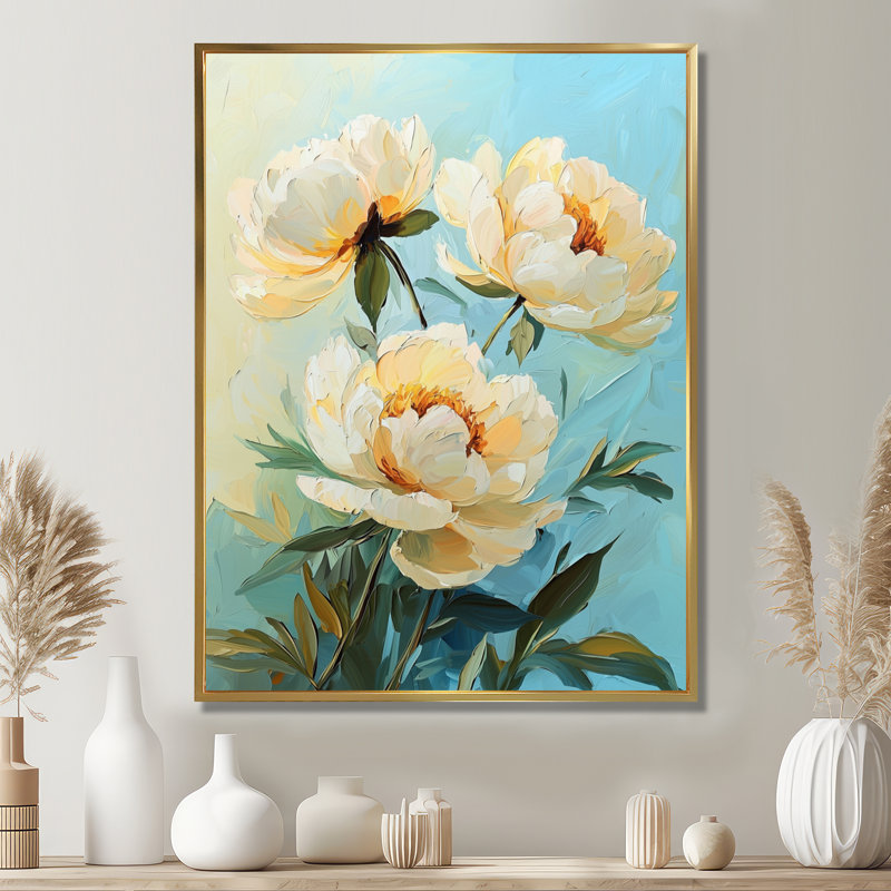«Vintage Cream Sunlit Peony III», impression sur toile encadrée, H 44 po x l 34 po, Reproduction avec cadre flottant, Doré