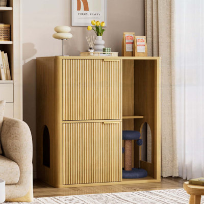 Litière pour chat 31,5 pouces en bois clair avec arbre à chat - Litière encastrée rainurée avec deux portes pour chat et tablettes de rangement, armoire pour animaux polyvalente pour le salon ou la chambre à coucher