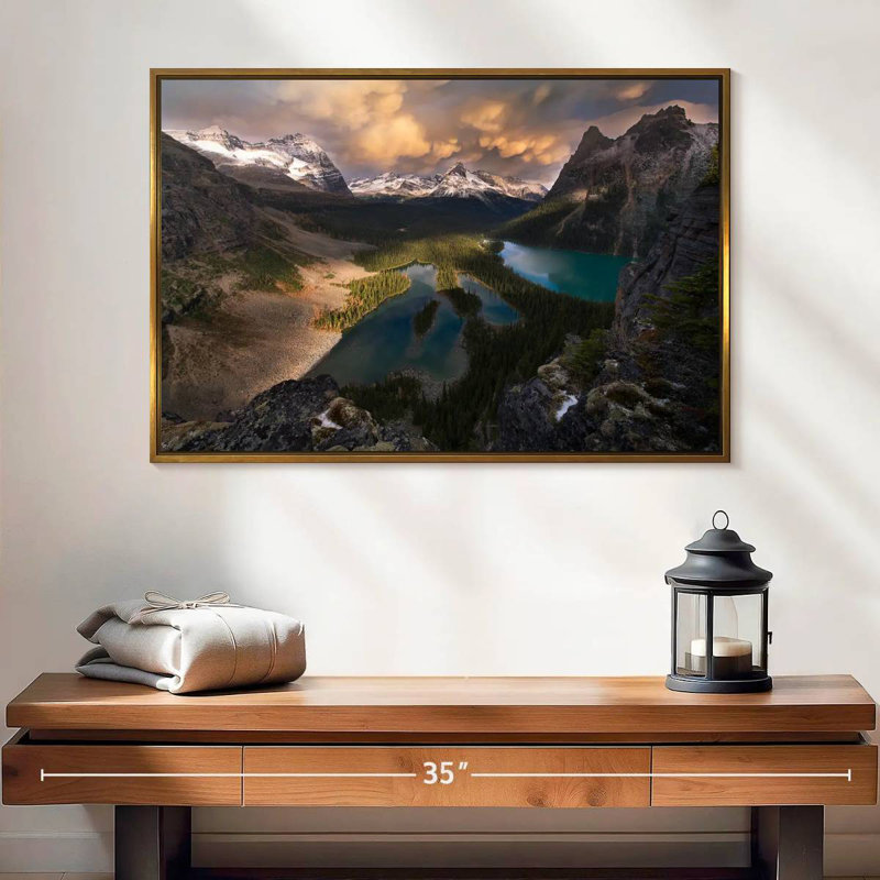 Vast Rocky Mountains, 25 po x 17 po, Cadre flottant doré