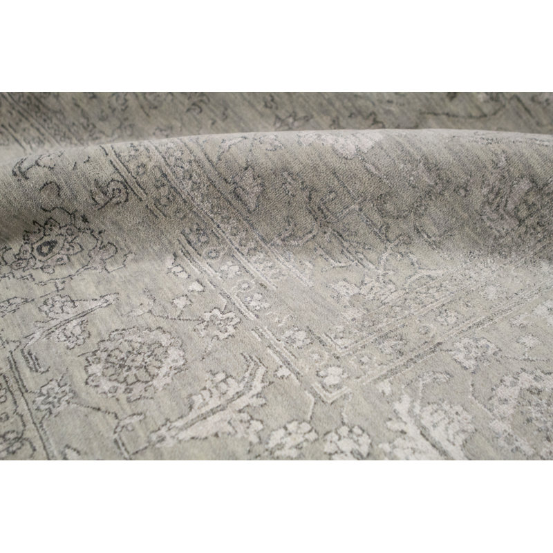 Tapis gris et argent noué à la main de haute qualité