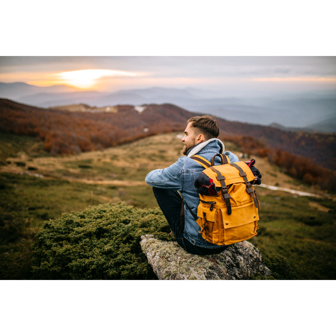 Wanderung auf den Berggipfel