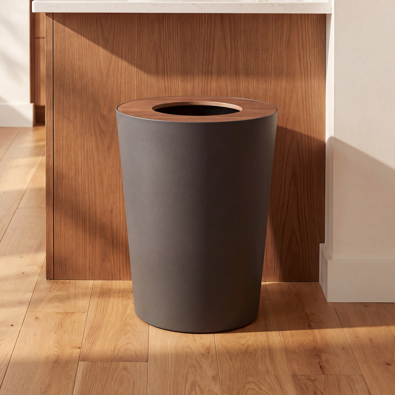 Yamazaki Home Rin 1.85gal Round Trash Can, Black