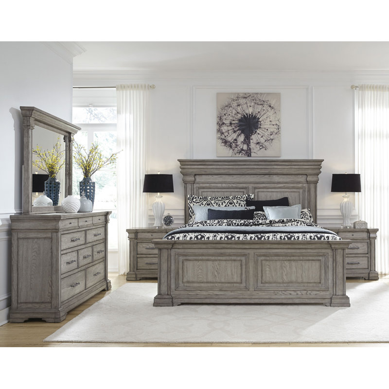 Très grand lit à panneau 2 tables de chevet avec commode Branice, Ensemble de 5 pièces : lit, 2 tables de chevet, 