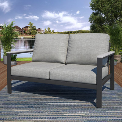 Causeuse d'extérieur 55 po avec coussins Sunbrella® Townsend