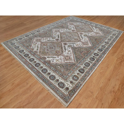 Tapis papyrus blanc 8 pi 10 po x 12 pi 1 po, conception unique de bordure à rosettes de fleurs, Shiraz réinventé, noué à la main, en laine naturelle, épais et moelleux, tapis oriental