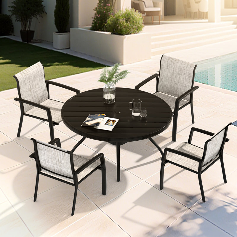 Ensemble de patio 5 pièces comprenant 4 chaises de salle à manger empilables et une table ronde de 103 cm (40,6 po), structure résistante aux intempéries, confortable, trou pour parasol de 4 cm x 4,8 cm (1,57 po x 1,9 po), idéal pour les terrasses de piscine. Composition : métal. Ajustable.