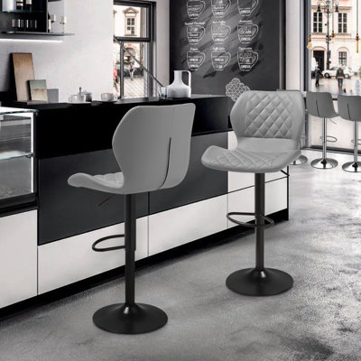 Tabourets de bar rotatifs modernes Gerwine, tabourets de bar à hauteur de comptoir réglables avec repose-pieds