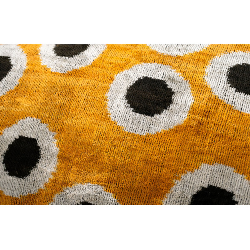 Polka Dots Velvet Throw Pillow