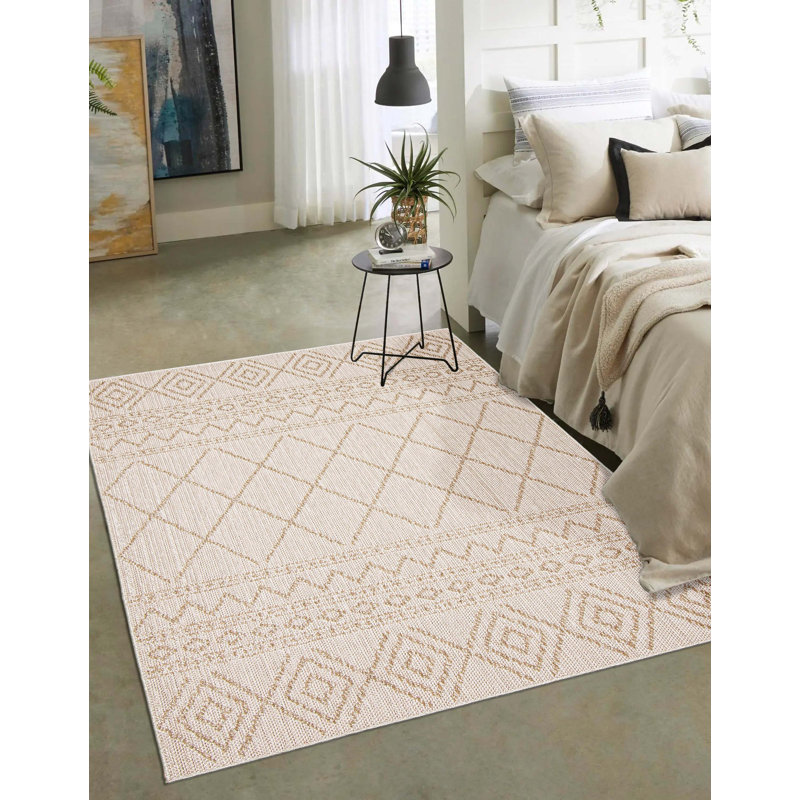 Areez Geometric Indoor Rug, Rectangle 4' x 6'