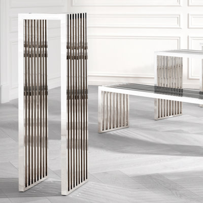 Carlisle Plant Stand