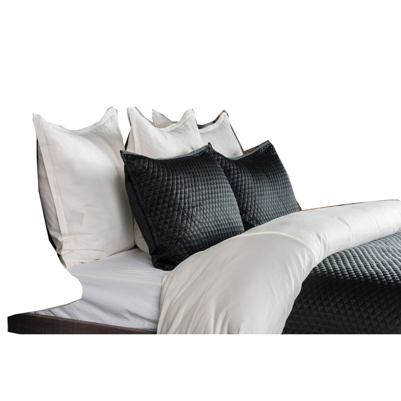 Winthrop Quilt, Queen Quilt, Black